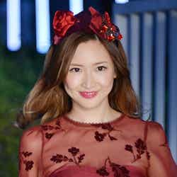 「sweet」ステージに出演した紗栄子