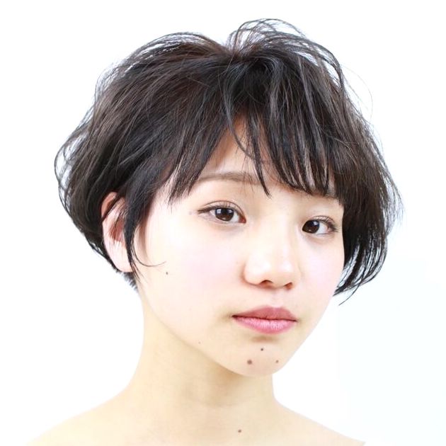 かっこいいのに色っぽい 刈り上げ おしゃれな女性が今注目の大人ヘアスタイル モデルプレス
