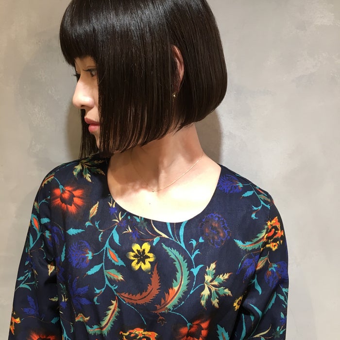 前下がりヘアでクールな雰囲気や華やかな雰囲気を楽しもう モデルプレス