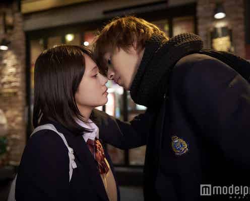 山崎賢人、二階堂ふみに“ドSキス”「うるせー口だな」と唇で口封じ?
