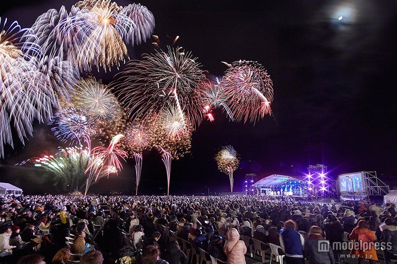 ハウステンボス、日本最大級のカウントダウン花火を打ち上げ