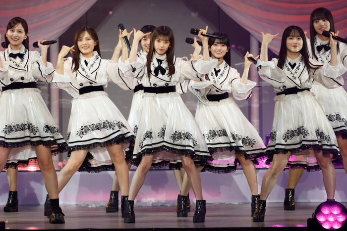 乃木坂46(C)乃木坂46LLC