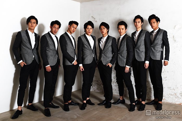 全員180cm以上イケメン軍団solidemoから あけおめ動画 到着 モデルプレス モデルプレス