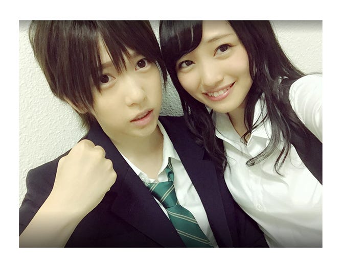 男装姿の茂木忍(左)、向井地美音/茂木忍Google+より