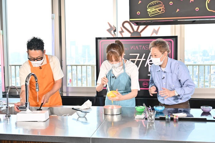 宮川大輔、本田翼、中居正広(C)TBS