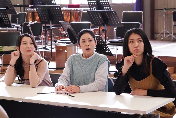 (左から)行平あい佳、濱田マリ、瀧内公美/「リバーサルオーケストラ」第9話より(C)日本テレビ
