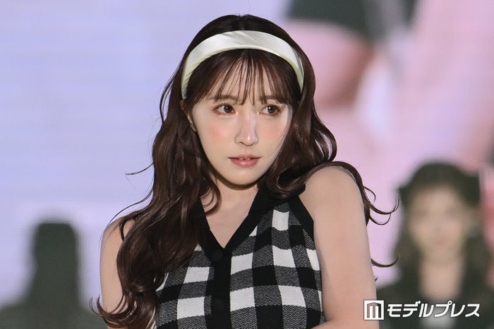 三上悠亜、“キス写真・裏垢流出暴露”「しくじり先生」反響に言及 「推したちが1番最高で最強」