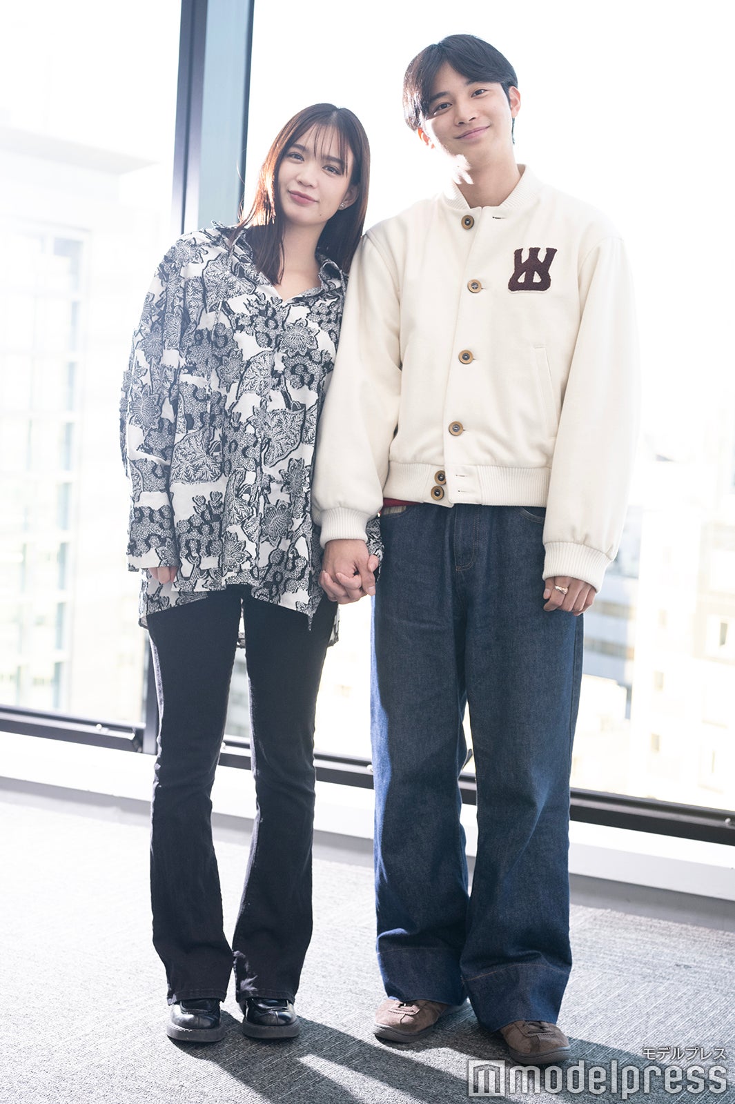 矢ヶ部初音、高崎凌（C）モデルプレス