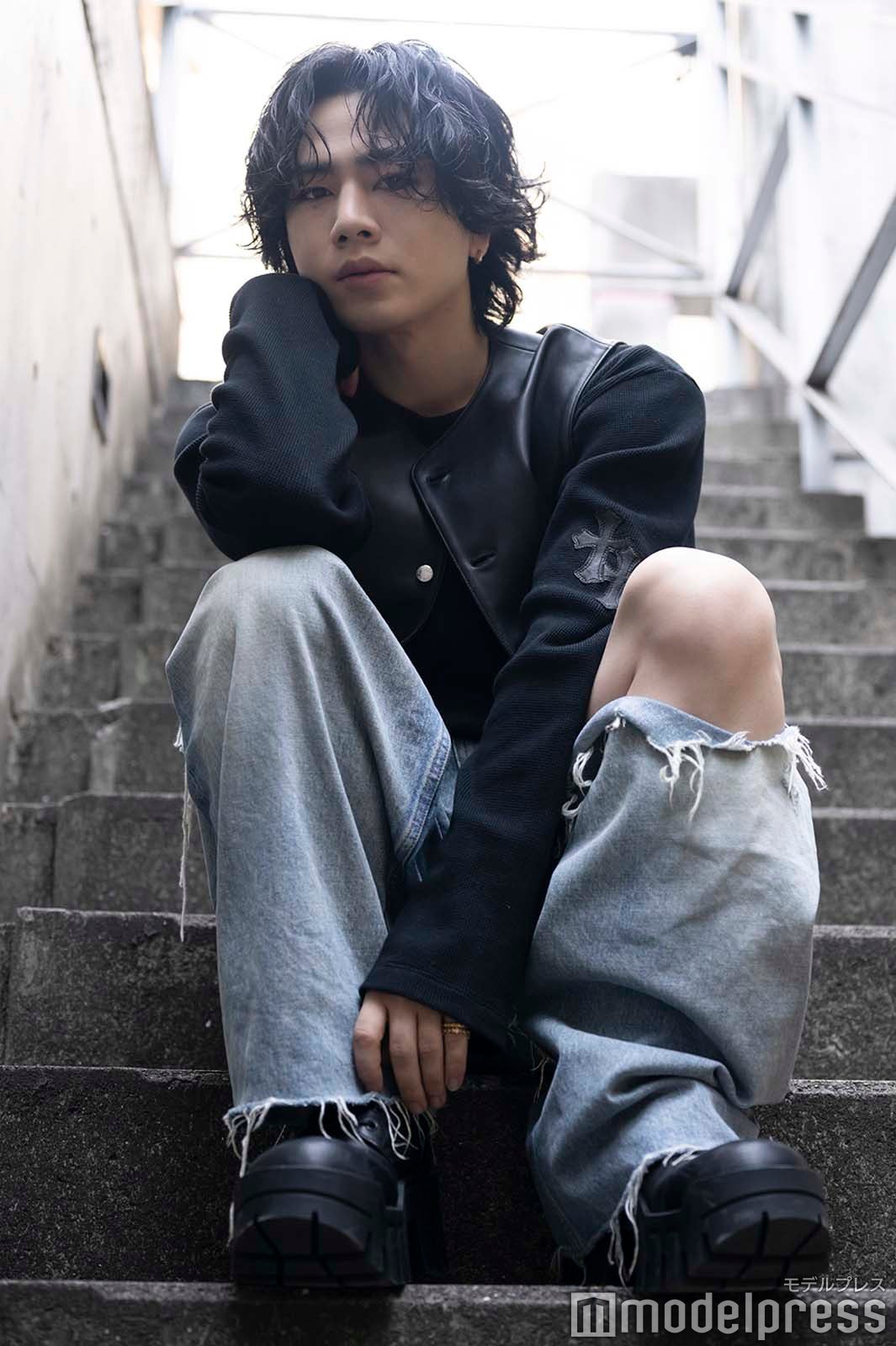 ダメージデニム ジーンズ　新品　   登坂広臣　OMI  3JSB 登坂広臣着DAMAGE WIDE STRAIGHT DENIMデニムOMI（登坂広臣着用