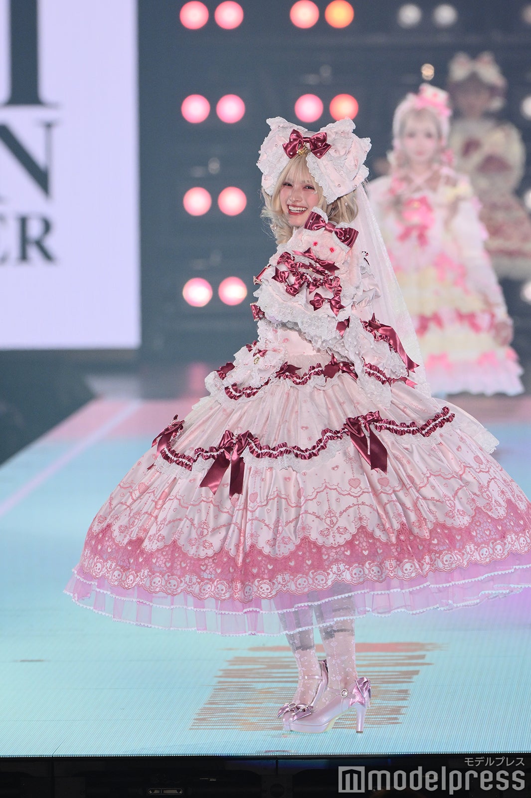 （C）モデルプレス