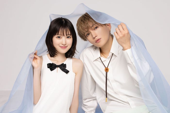 福本莉子、八木勇征「モデルプレスカウントダウンマガジン vol.11」(撮影:野間憲治)