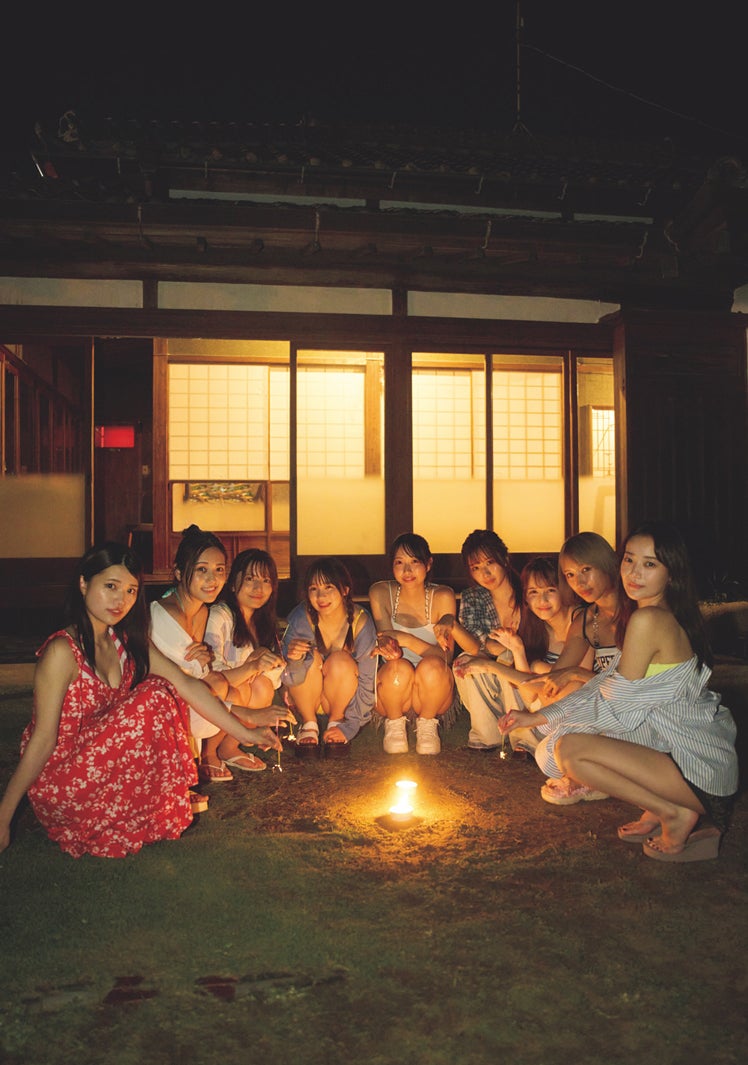 プラチナムガール（池本しおり、森脇梨々夏、西綾乃、平岡明純、天野レナ、犬嶋英沙、都丸亜華梨、一ノ瀬のこ、青科まき）（C）オノツトム／集英社