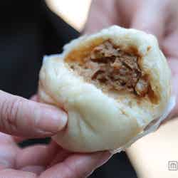 「皇朝」の肉の旨みがぎゅっと凝縮された肉まん