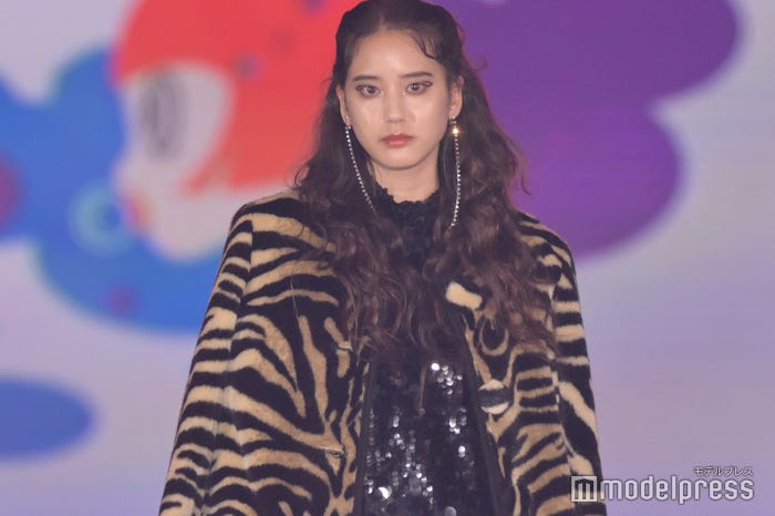 山崎紘菜(C)モデルプレス