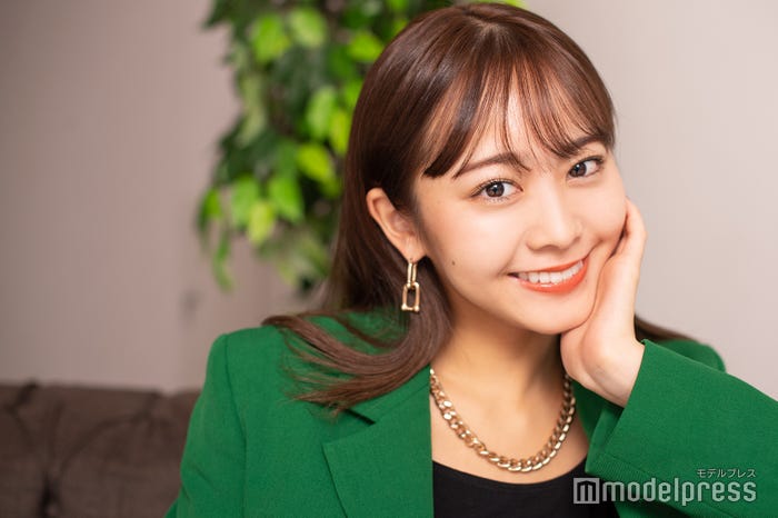 鈴木里奈さん(C)モデルプレス