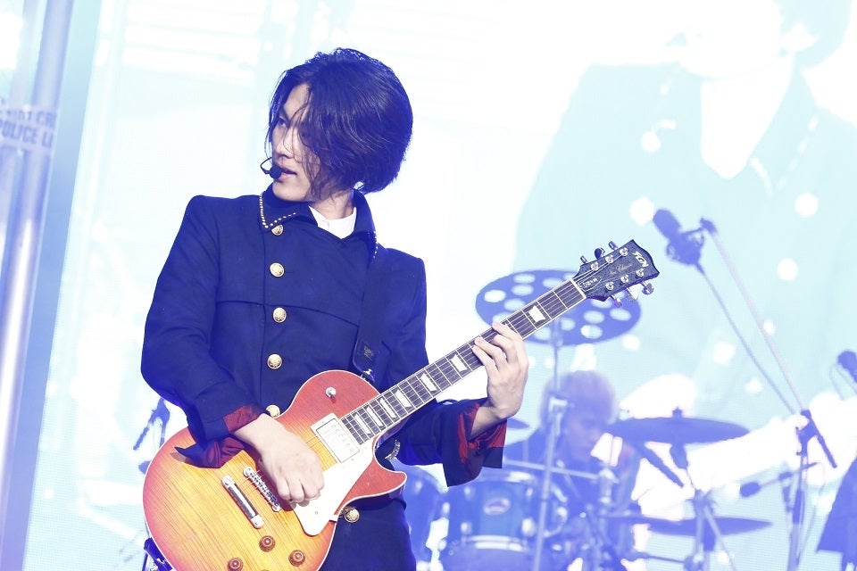 DISH//、雨降る野音で“伝説のライブ”に ハプニング乗り越え3000人熱狂