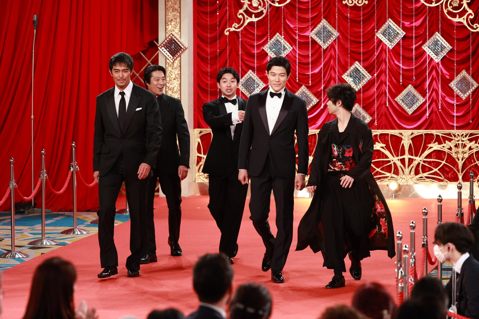 阿部寛、堤真一、仲野太賀、鈴木亮平、村上虹郎（C）東京写真記者協会