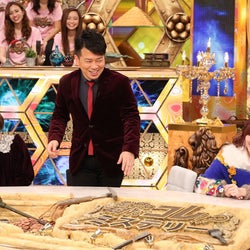 ラブリ「宇宙人にさらわれた…」体の“マーク”をレントゲンで撮影