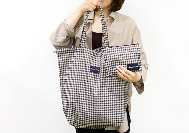 エコバッグもポーチも上品なデザイン