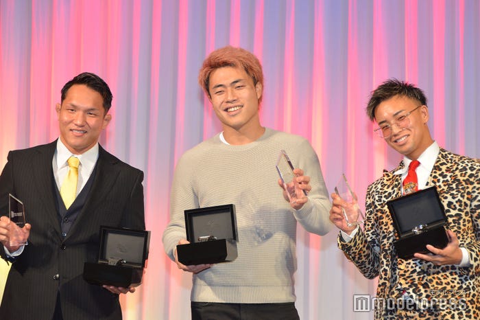 「敢闘賞」を受賞した川島悠汰、10人ニキ、としぞう(C)モデルプレス