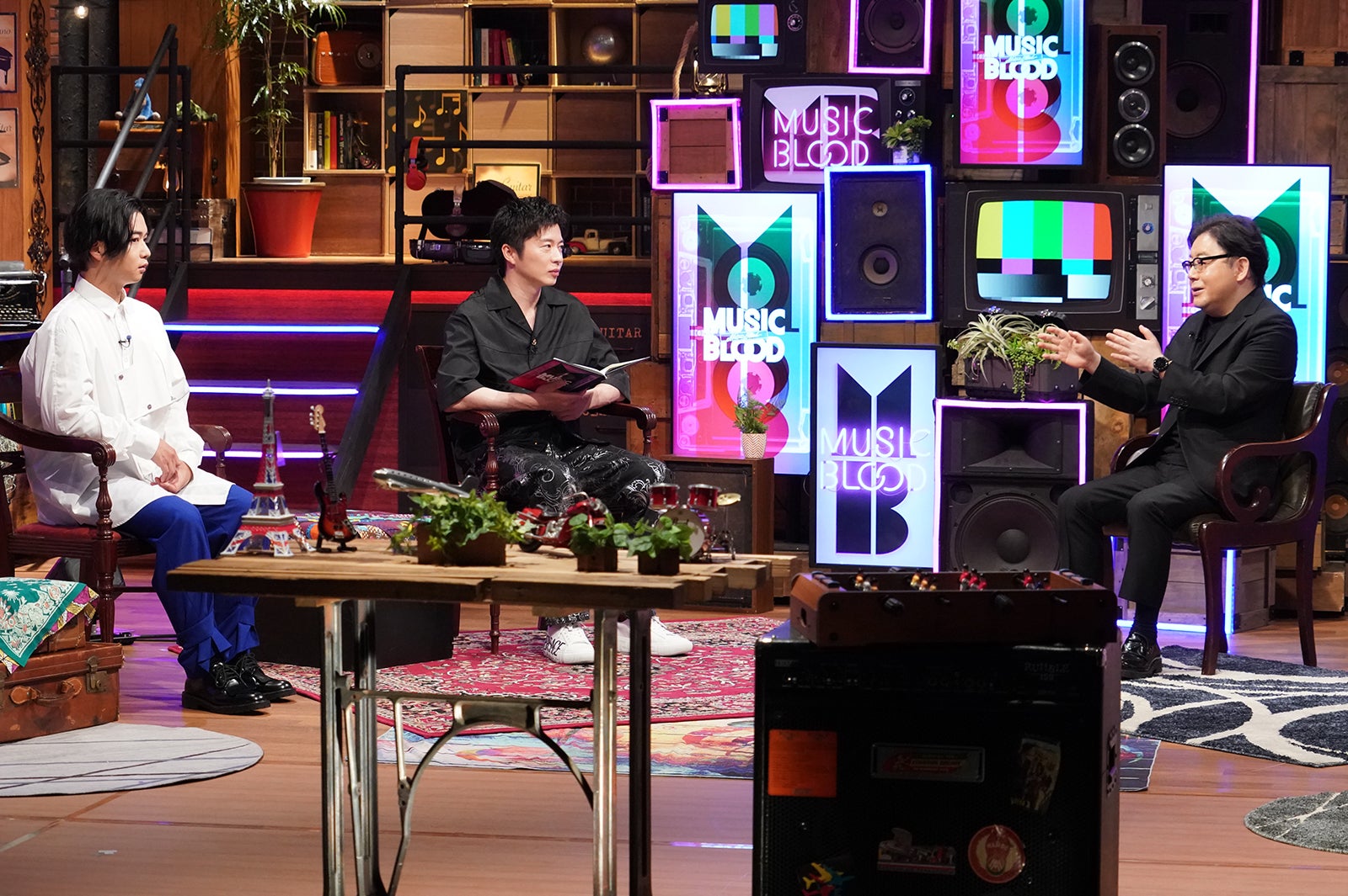 千葉雄大、田中圭、秋元康 （C）日本テレビ