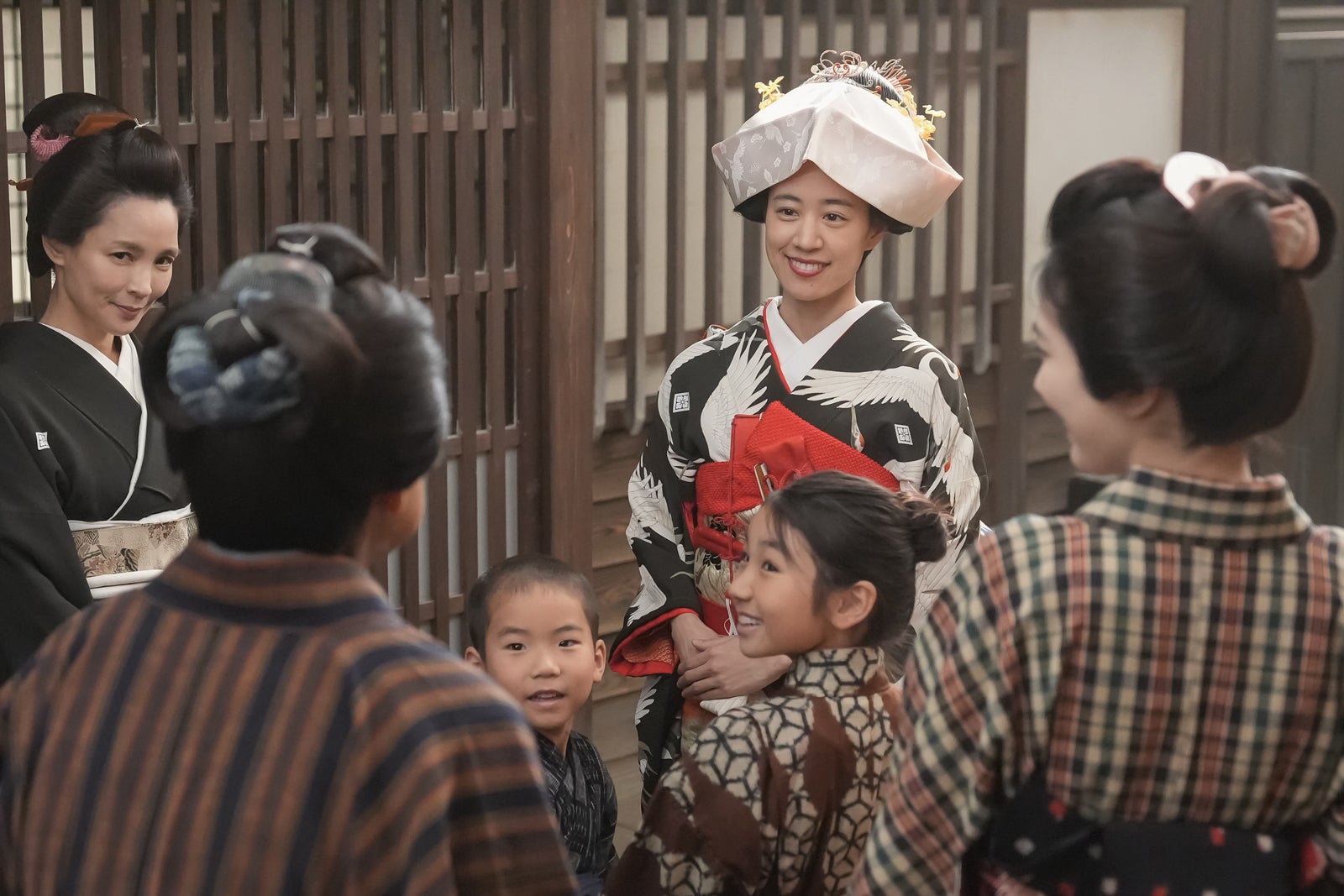 国仲涼子、石橋静河ら「ブラッサム」第8話（C）NHK