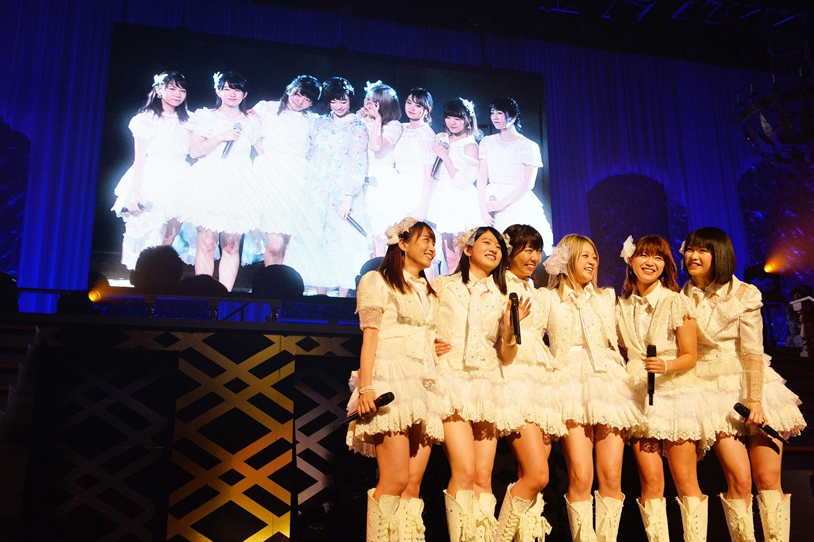 AKB48、10回目の“楽曲総選挙”で初の珍事も 緊張の自己紹介・姉妹