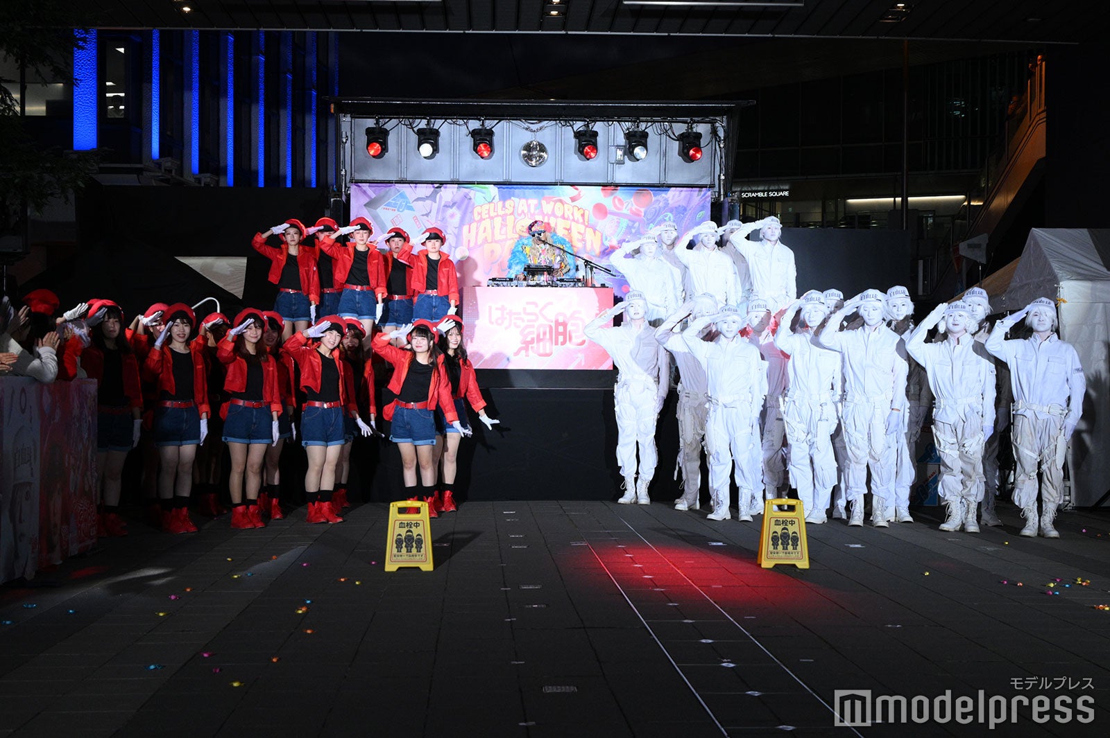 ハロウィンパーティーの様子（C）モデルプレス