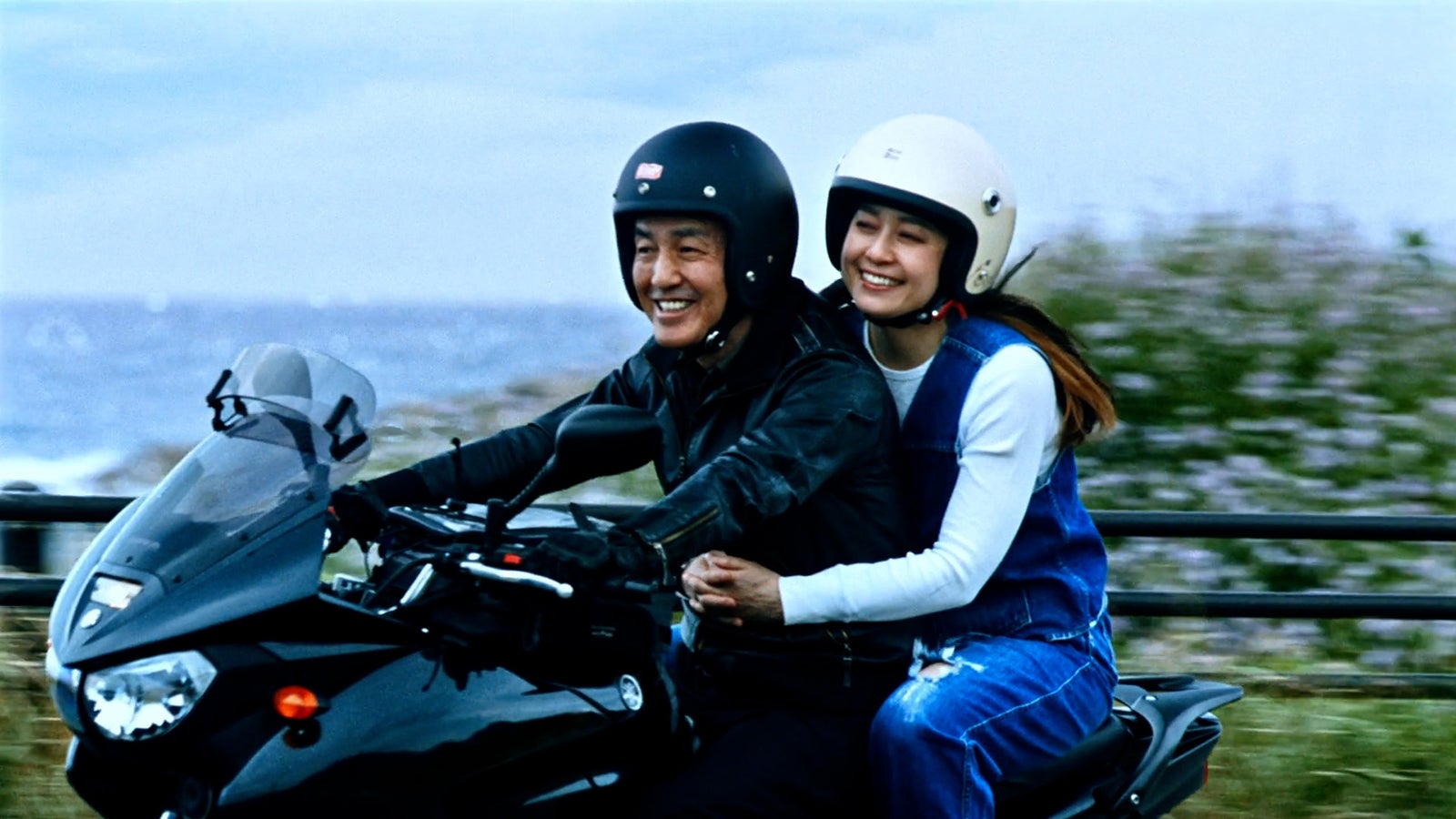 ビッグマック「明日も 笑おう あの頃も今も」篇（提供写真）