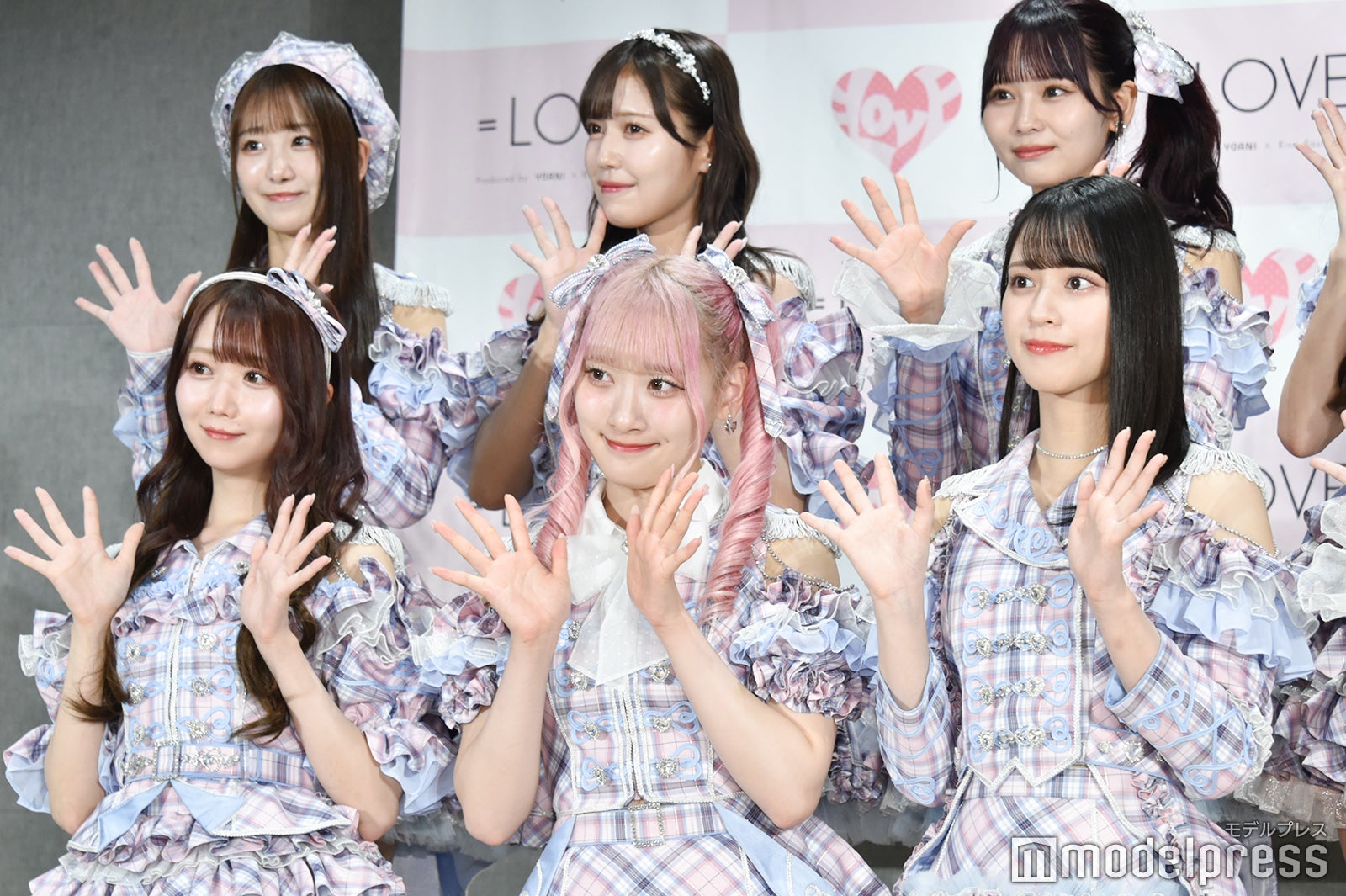 （後列左から）瀧脇笙古、諸橋沙夏、大場花菜（前列左から）大谷映美里、齋藤樹愛羅、佐々木舞香（C）モデルプレス
