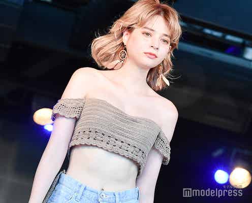 瑛茉ジャスミン、大胆SEXYコーデでランウェイ 美バスト&腹筋に釘付け<TGC BEACH 2019>