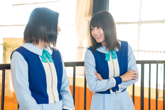 渡邉美穂、小坂菜緒/「DASADA」第4話より(C)「DASADA」製作委員会