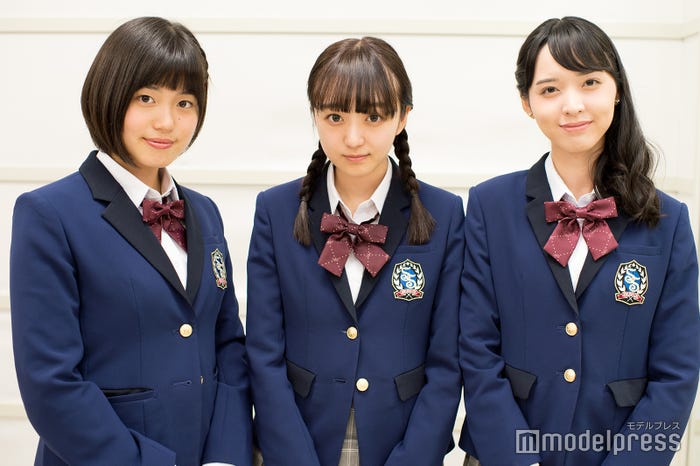 女鹿椰子、日比野芽奈、村西里世 (C)モデルプレス