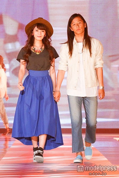 島袋聖南&伊東大輝カップル