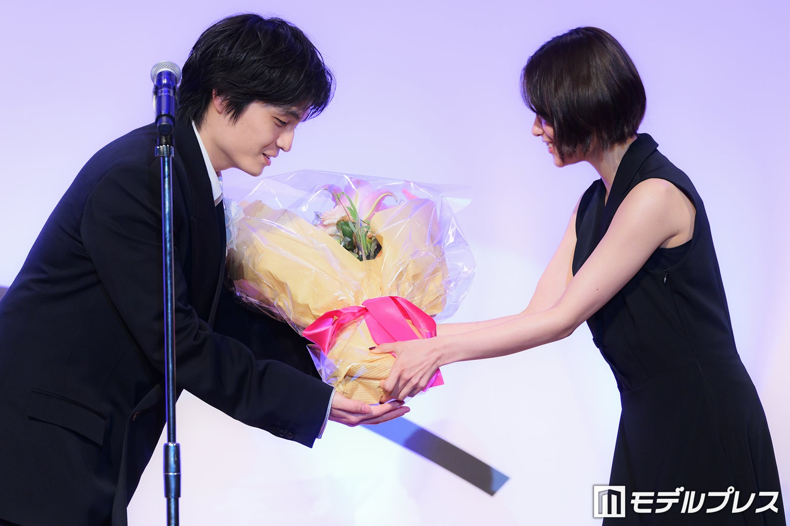 岡山天音、杉咲花（C）モデルプレス