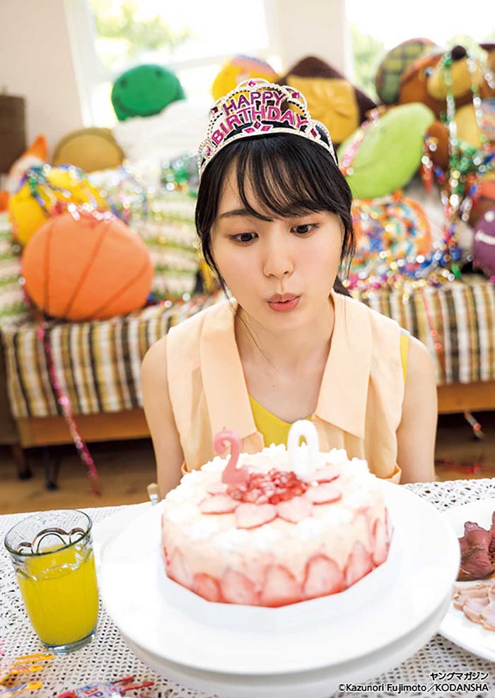賀喜遥香(C)藤本和典/講談社