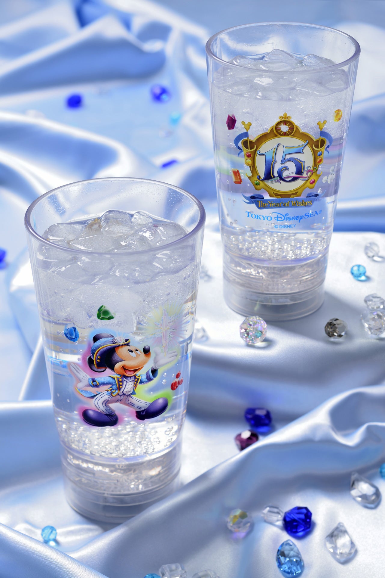 ドリンクカップ￥1200（冷たいソフトドリンクをチョイス）（C）Disney