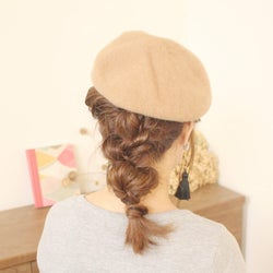 周りに差をつけたい人におすすめ!変形くるりんぱで作るダウンヘアアレンジ