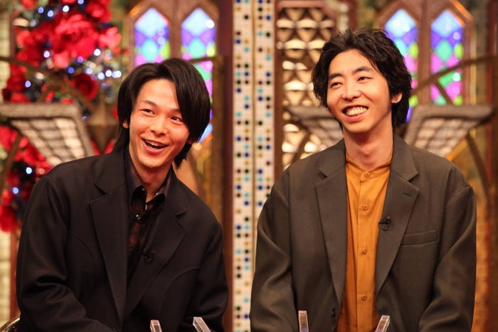 中村倫也、柄本時生 (C)フジテレビ