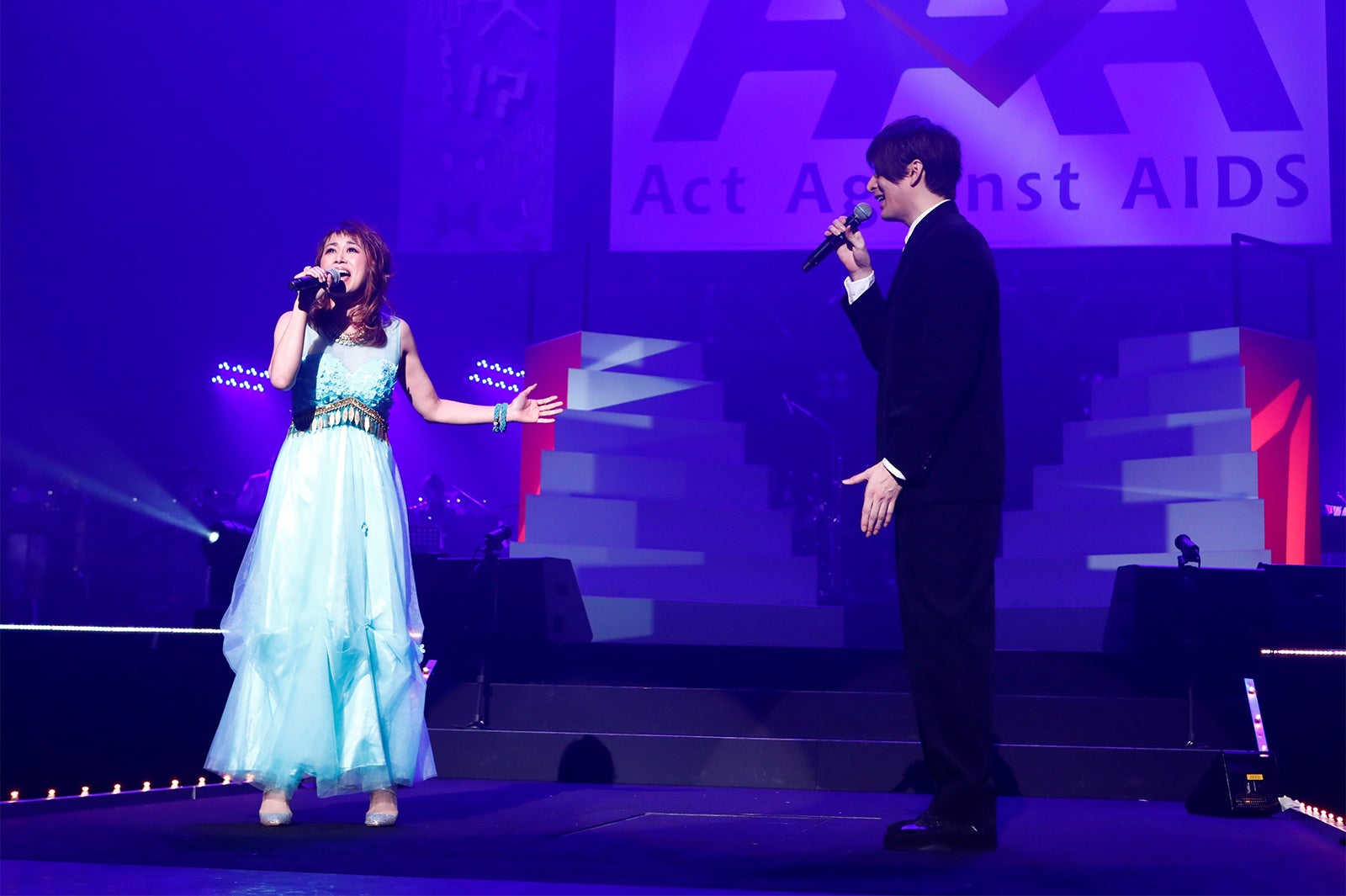 麻生かほ里、城田優（画像提供：アミューズ）