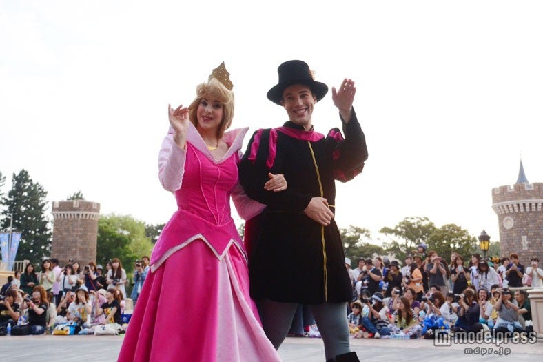 オーロラ姫（左）フィリップ王子（右）／七夕グリーティング