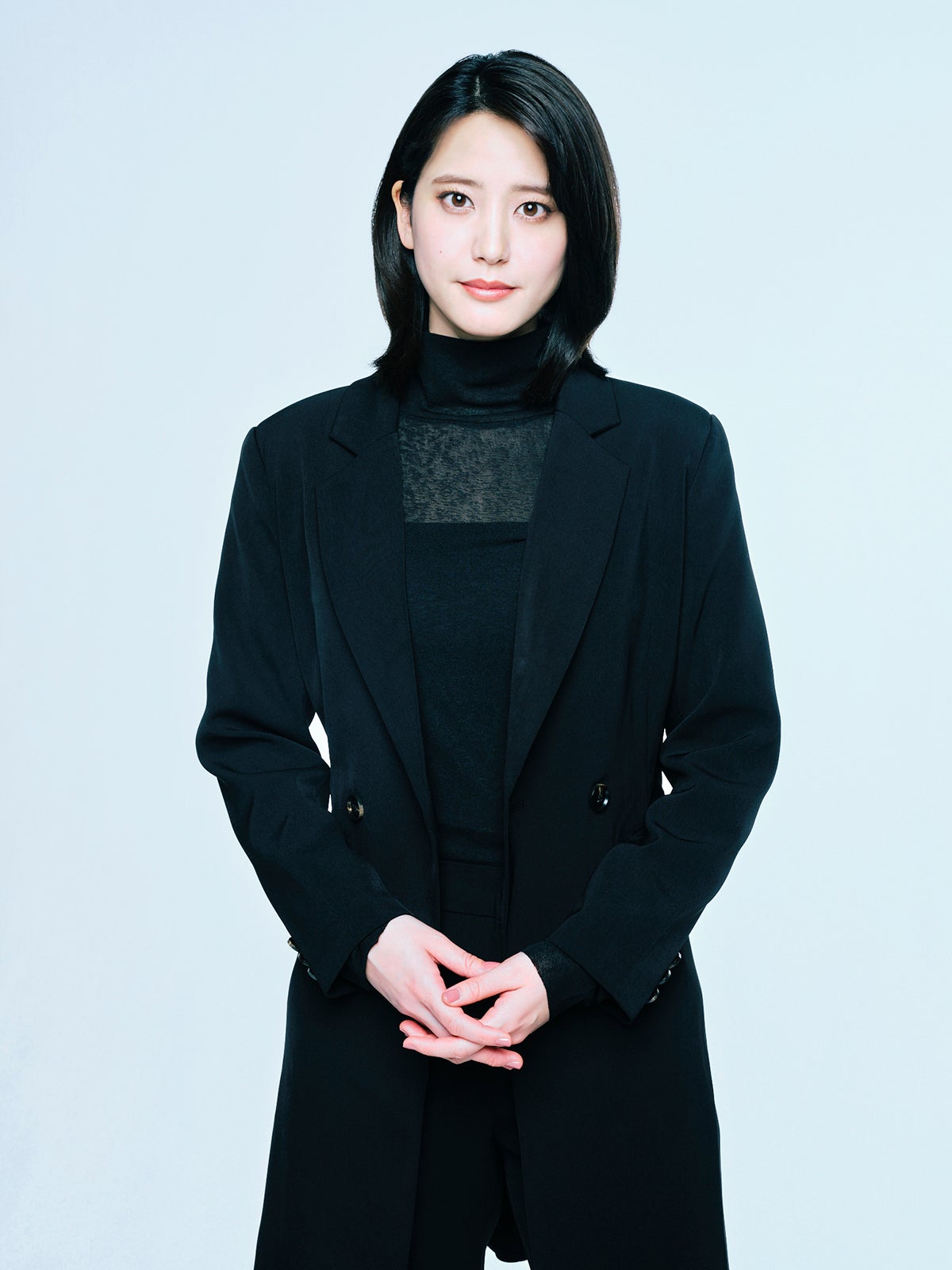 山崎紘菜（C）樹ユウマ・DPNブックス/「御社の乱れ正します！」製作委員会