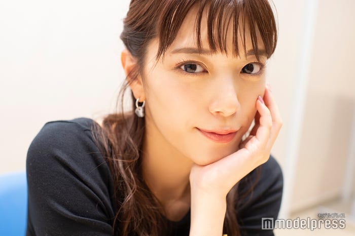 三谷紬アナ(C)モデルプレス