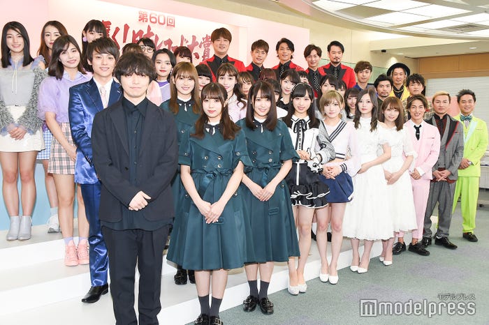 (4列目左から)琴音、千夏、愛子、ハシヤスメ・アツコ、アイナ・ジ・エンド、酒井一圭、友井雄亮、白川裕二郎、後上翔太、小田井涼平(3列目左から)ソフィー、ゆうり、優美香、セントチヒロ・チッチ、モモコグミカンパニー、アユニ・D、リンリン、岩田陽菜、YORI、TOMO(2列目左から)辰巳ゆうと、LILI、守屋茜、向井地美音、柏木由紀、瀧野由美子、薮下楓、U-YEAH、KENZO(1列目左から)三浦大知、小林由依、菅井友香、小栗有以、岡田奈々、白石麻衣、秋元真夏、DAICHI、ISSA、KIMI (C)モデルプレス