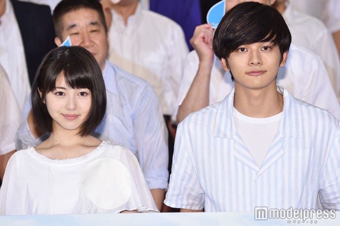 浜辺美波、北村匠海/「君の膵臓をたべたい」舞台挨拶時撮影(C)モデルプレス