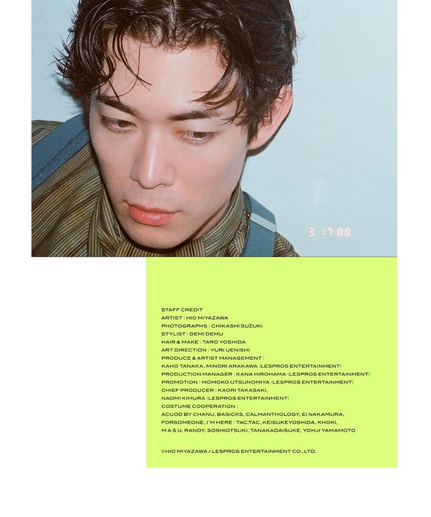 宮沢氷魚卓上カレンダークレジットページ（C）鈴木親