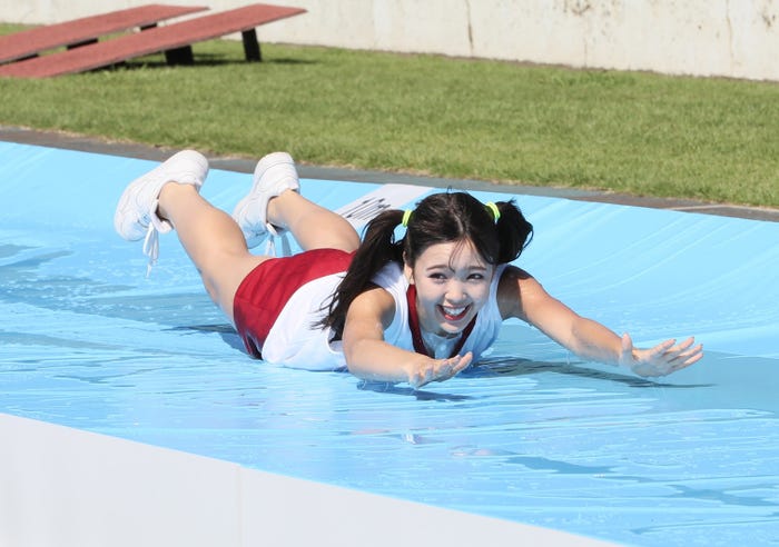 藤田ニコルのロングスライディング(写真提供:テレビ朝日)