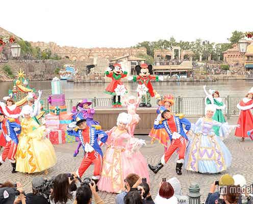 ディズニー、ミッキーたちのクリスマスを見つけよう!