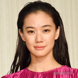 蒼井優“人生初”司会に「とても緊張」 話題のスピーチ回顧でアドバイス<第42回日本アカデミー賞>