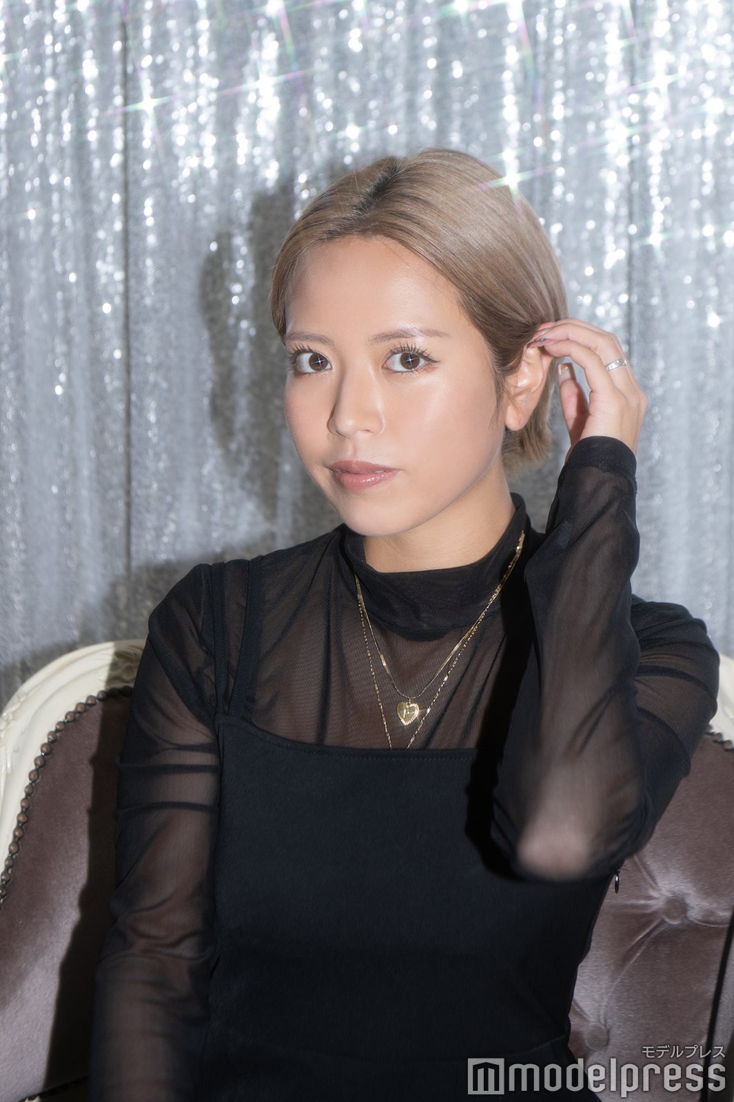 赤荻瞳（C）モデルプレス